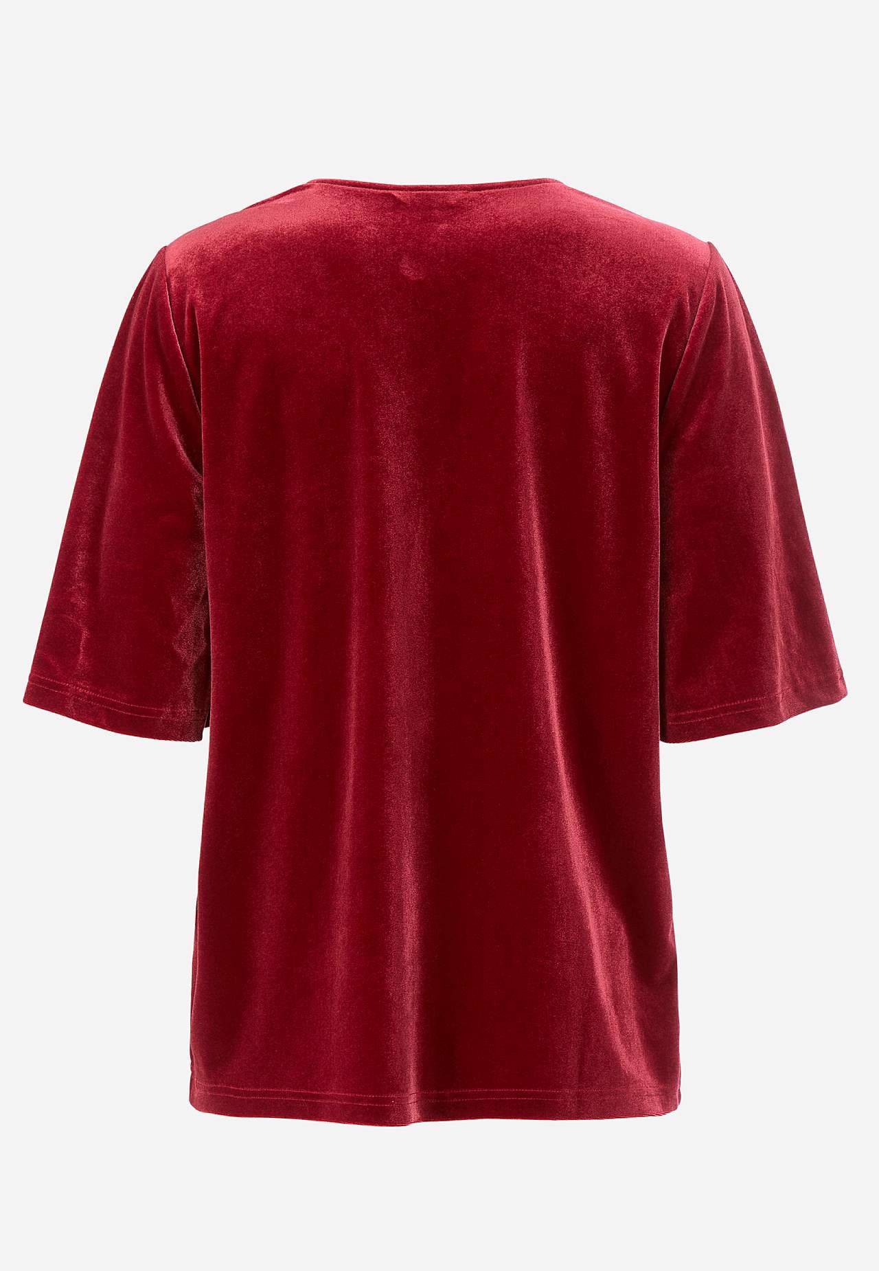 Sametový top s výstřihem ve tvaru V